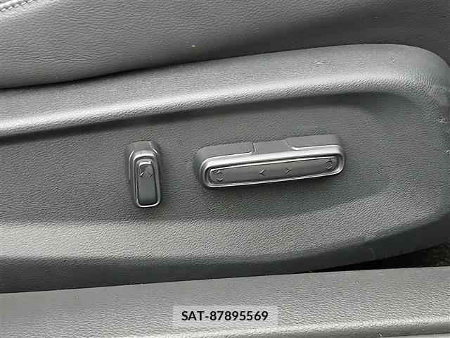 Honda INSIGHT 2020-01 8647695-6