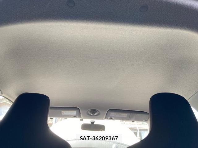 Toyota IQ 2009-07 8648621-14