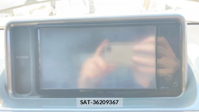 Toyota IQ 2009-07 8648621-15