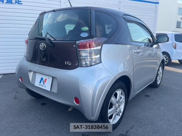 Toyota IQ 2014-06 8650725-14