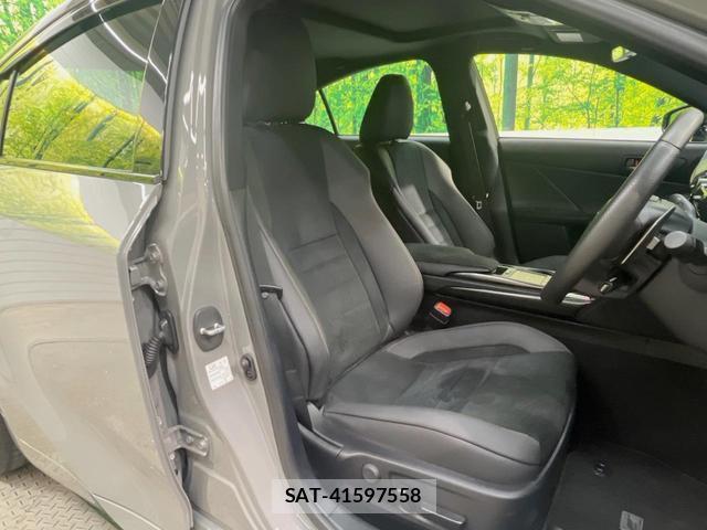 Lexus IS 2023-03 8646620-11