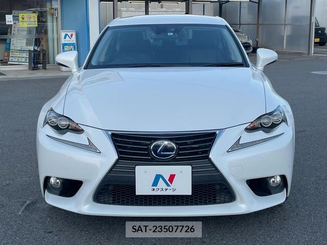 Lexus IS 2014-02 8646707-15