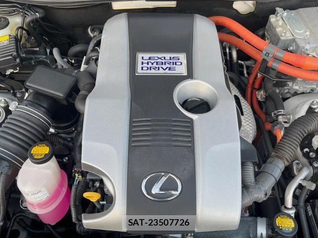 Lexus IS 2014-02 8646707-18