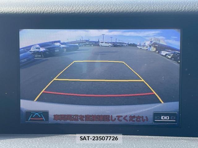 Lexus IS 2014-02 8646707-3