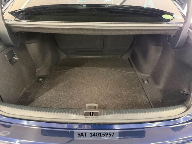Lexus IS 2013-10 8647705-17