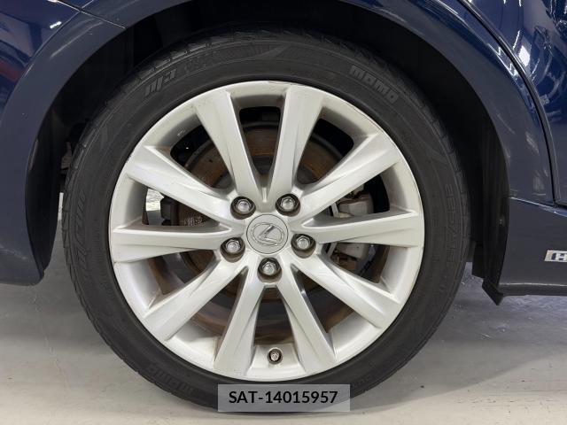 Lexus IS 2013-10 8647705-8