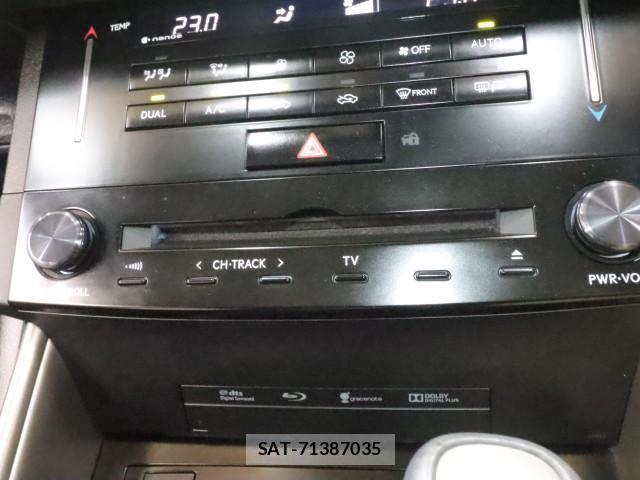 Lexus IS 2014-04 8647753-16