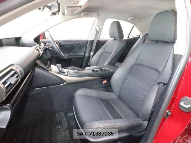 Lexus IS 2014-04 8647753-4