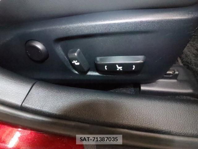 Lexus IS 2014-04 8647753-7