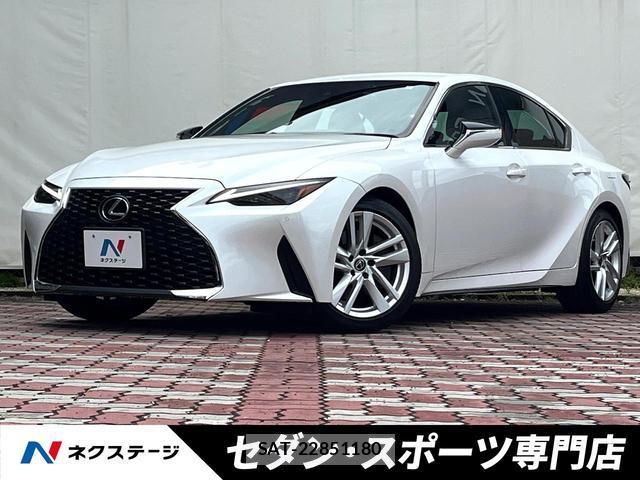 Lexus IS 2022-01 8648326-0