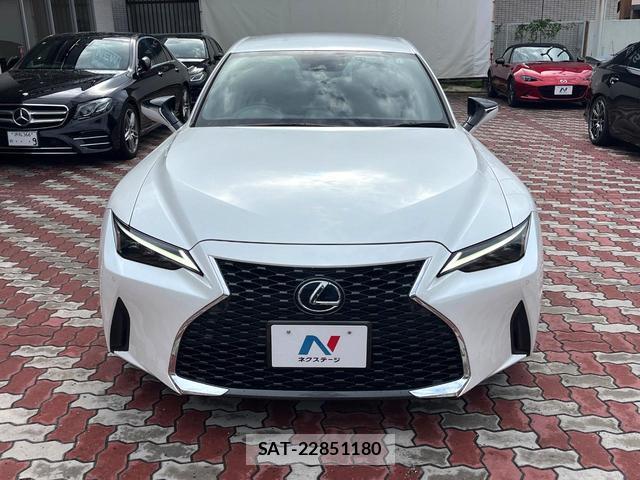 Lexus IS 2022-01 8648326-13
