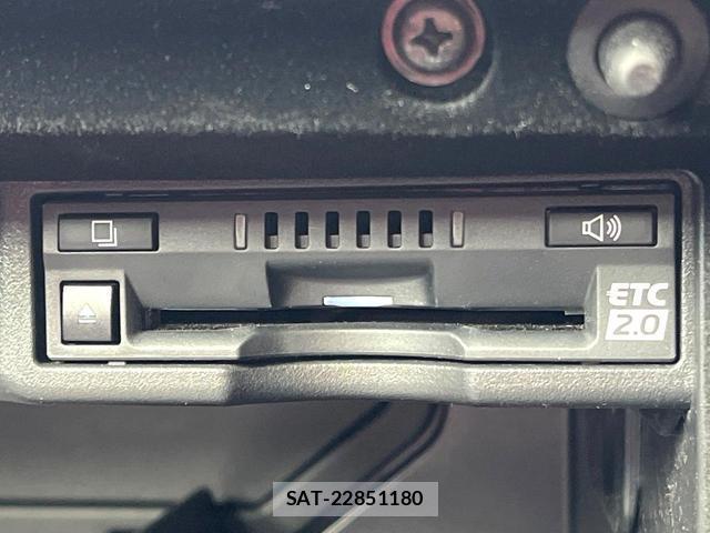 Lexus IS 2022-01 8648326-6