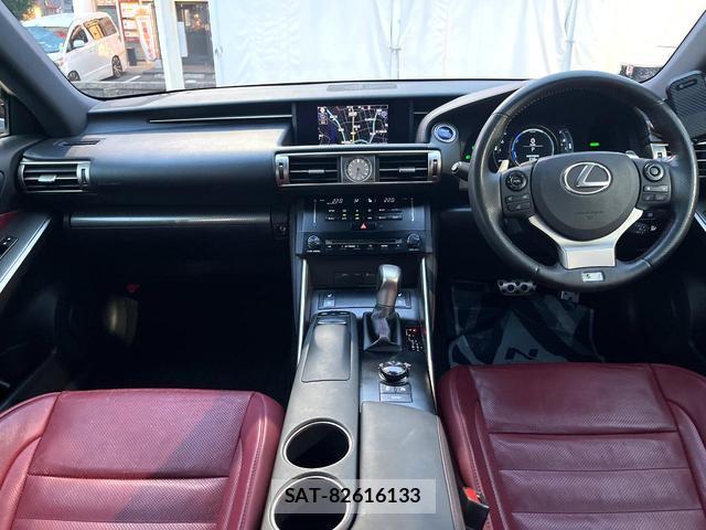 Lexus IS 2014-04 8648334-1