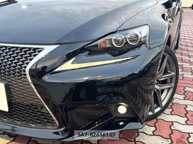 Lexus IS 2014-04 8648334-11
