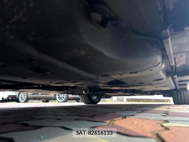 Lexus IS 2014-04 8648334-19