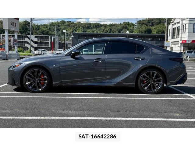 Lexus IS 2022 8649679-15