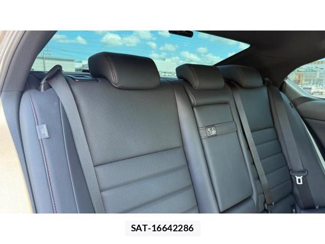 Lexus IS 2022 8649679-6