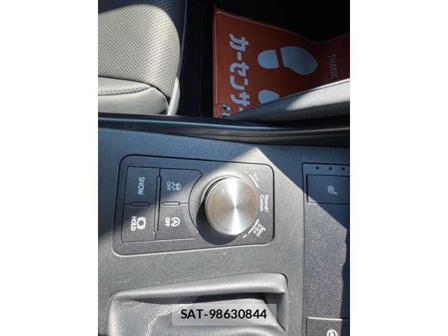 Lexus IS 2021-02 8649746-10