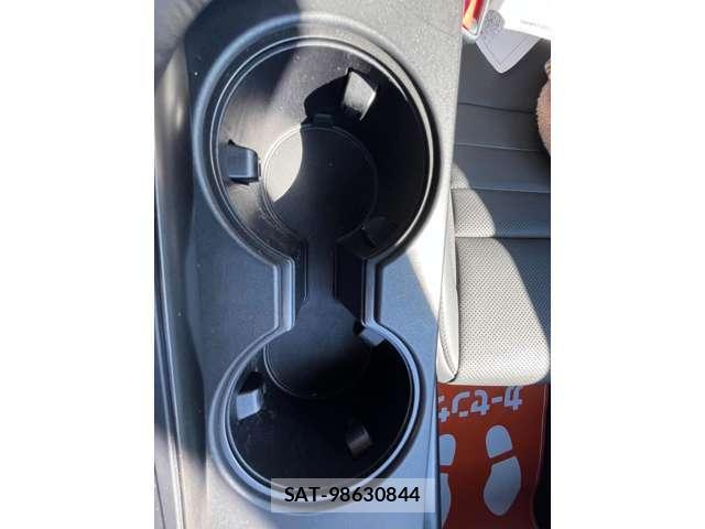 Lexus IS 2021-02 8649746-13