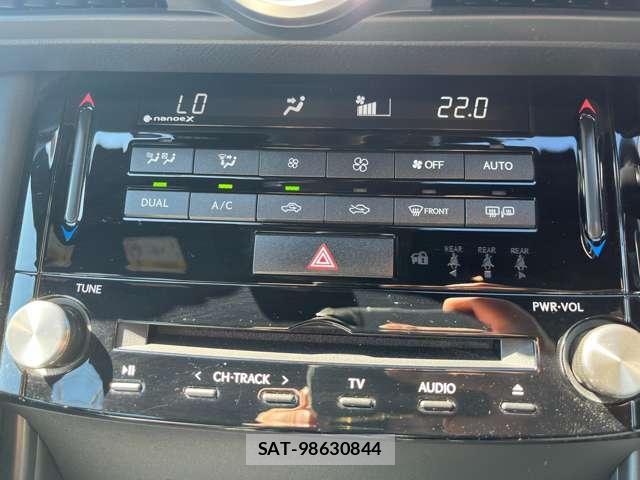 Lexus IS 2021-02 8649746-7