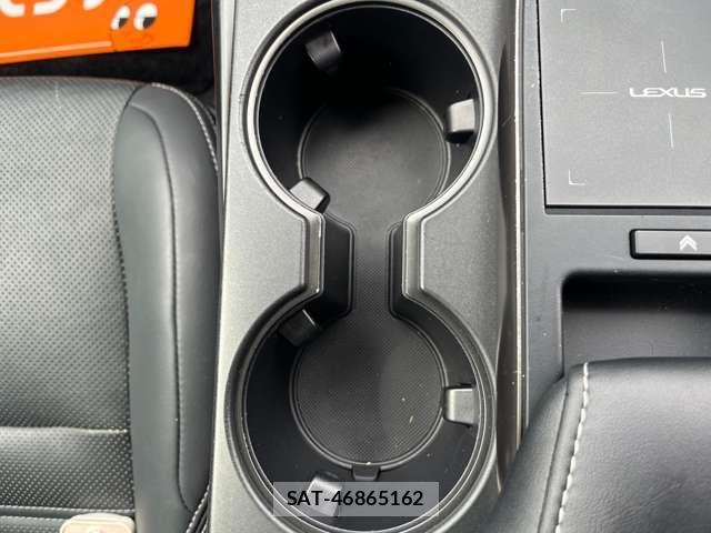 Lexus IS 2021-02 8649747-13