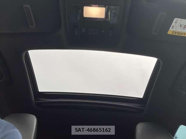 Lexus IS 2021-02 8649747-2