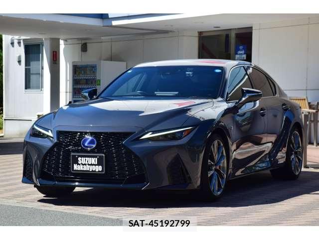 Lexus IS 2021-10 8652636-10