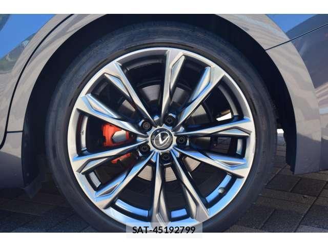 Lexus IS 2021-10 8652636-14
