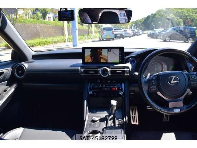 Lexus IS 2021-10 8652636-2