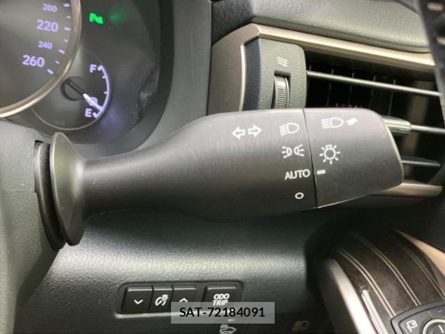 Lexus IS 2016-11 8653831-15