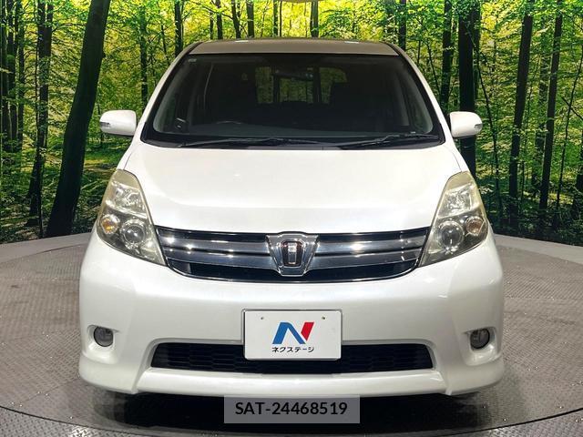 Toyota ISIS 2011-09 8653102-14