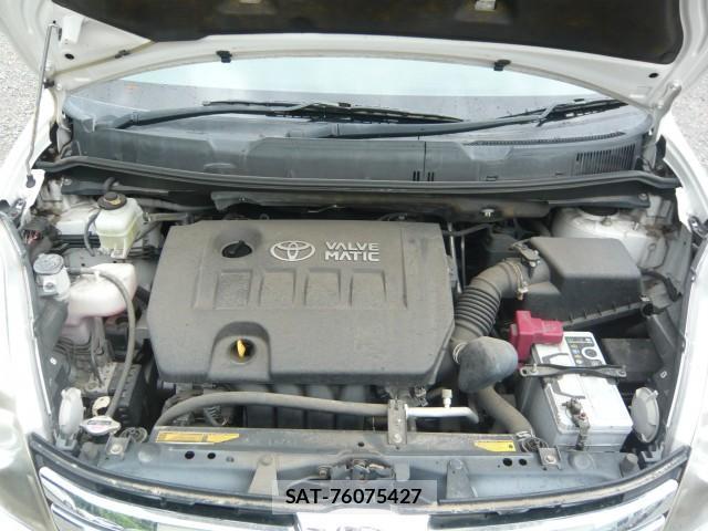 Toyota ISIS 2013-07 8653117-7