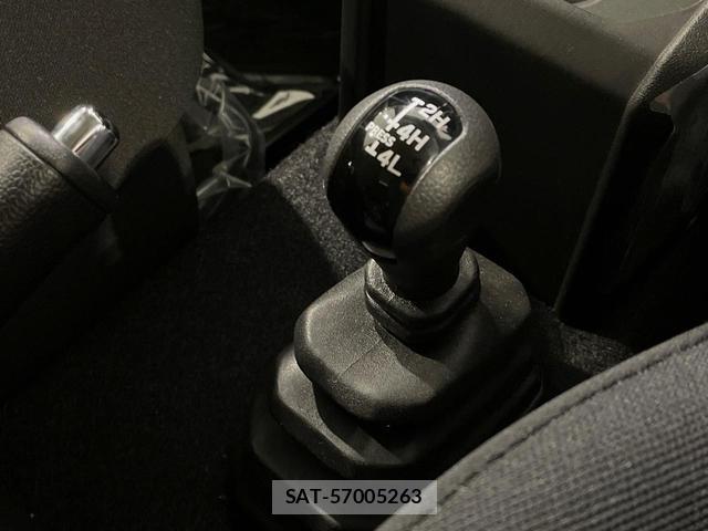 Suzuki JIMNY 2026-07 8647515-6