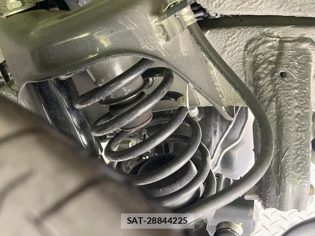 Suzuki JIMNY 2025-05 8648787-19