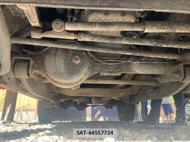 Suzuki JIMNY SIERRA 2019-03 8648410-13