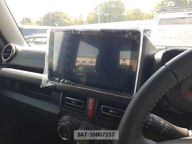 Suzuki JIMNY SIERRA 2026-05 8652400-3