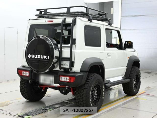 Suzuki JIMNY SIERRA 2026-05 8652400-7