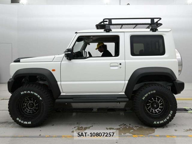Suzuki JIMNY SIERRA 2026-05 8652400-9