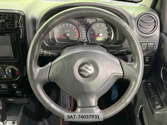 Suzuki JIMNY 2013-11 8647666-10