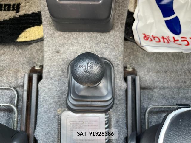 Suzuki JIMNY 1996 8647808-16