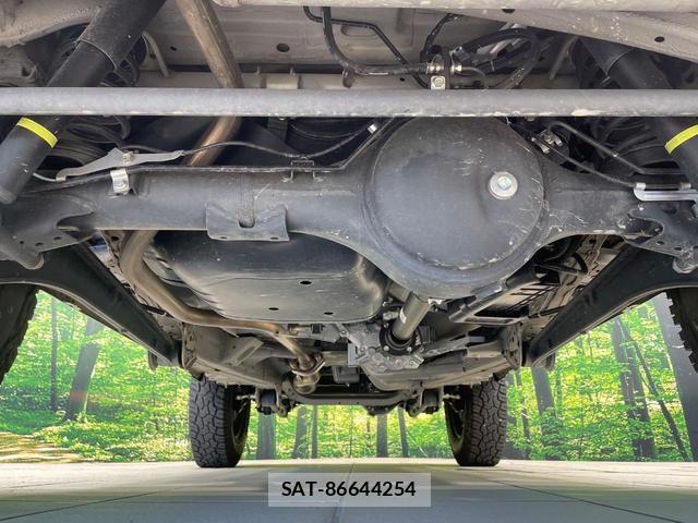 Suzuki JIMNY 2022-10 8647828-18