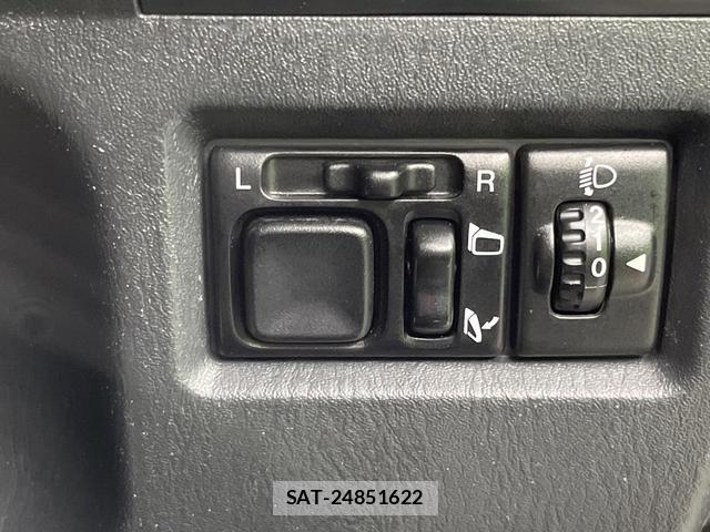Suzuki JIMNY 2009-09 8647847-5
