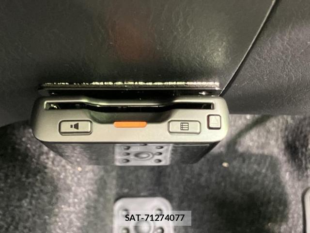 Suzuki JIMNY 2017-01 8649404-12