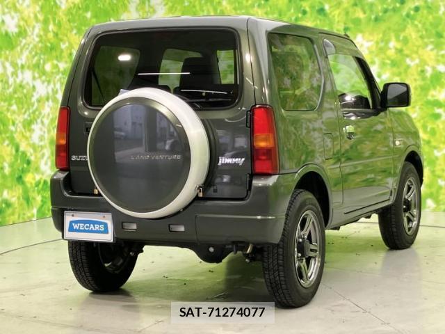 Suzuki JIMNY 2017-01 8649404-2