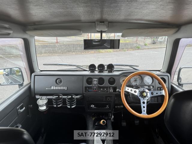 Suzuki JIMNY 1997 8649586-2