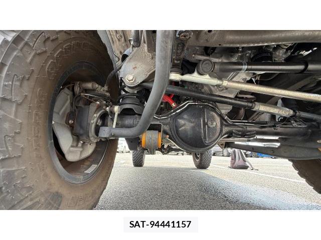 Suzuki JIMNY 2020-10 8649686-12