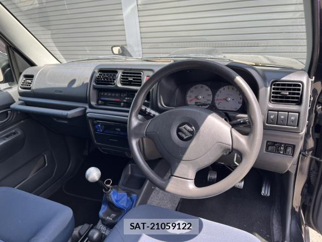 Suzuki JIMNY 2004-03 8650130-2