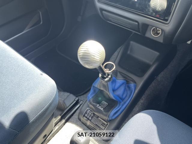 Suzuki JIMNY 2004-03 8650130-5
