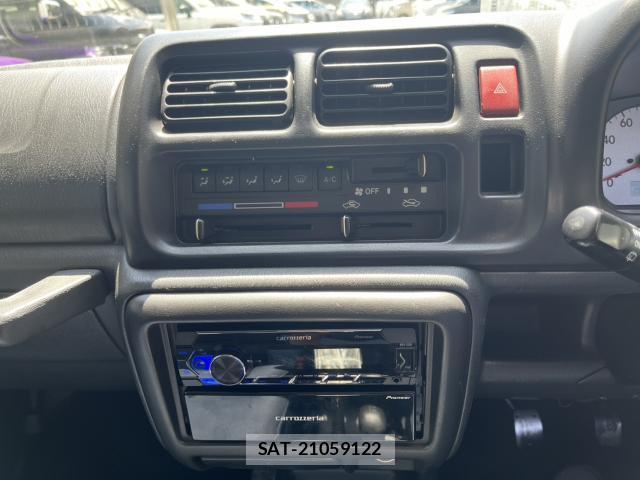Suzuki JIMNY 2004-03 8650130-6