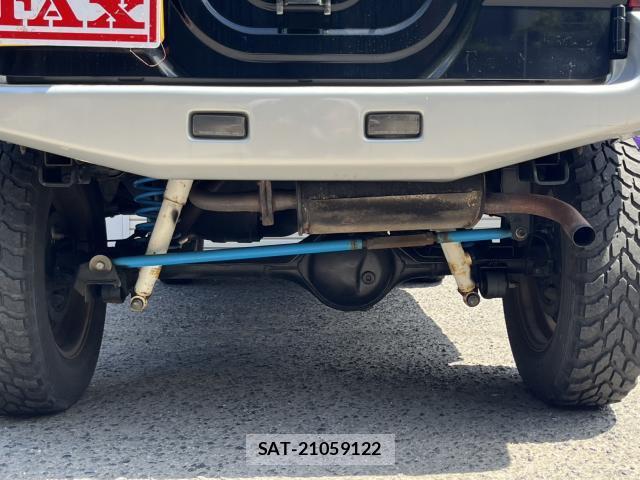 Suzuki JIMNY 2004-03 8650130-9